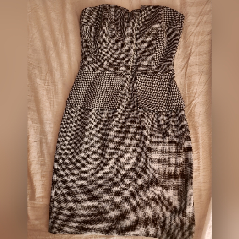Banana Republic Women strapless preplum houndstooth dress size 2 new
